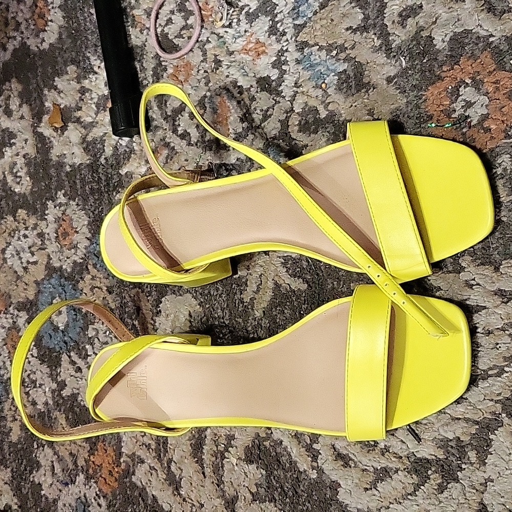 Women's sandals